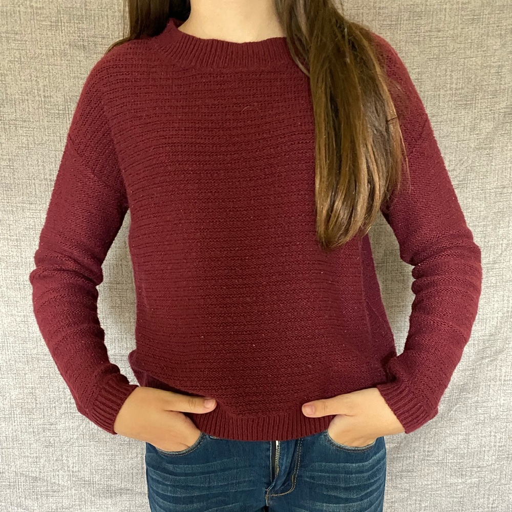 Burgundy sweater juniors size small